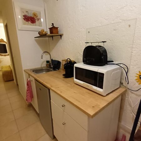 Joli Havre De Paix Apartment Vence Bagian luar foto