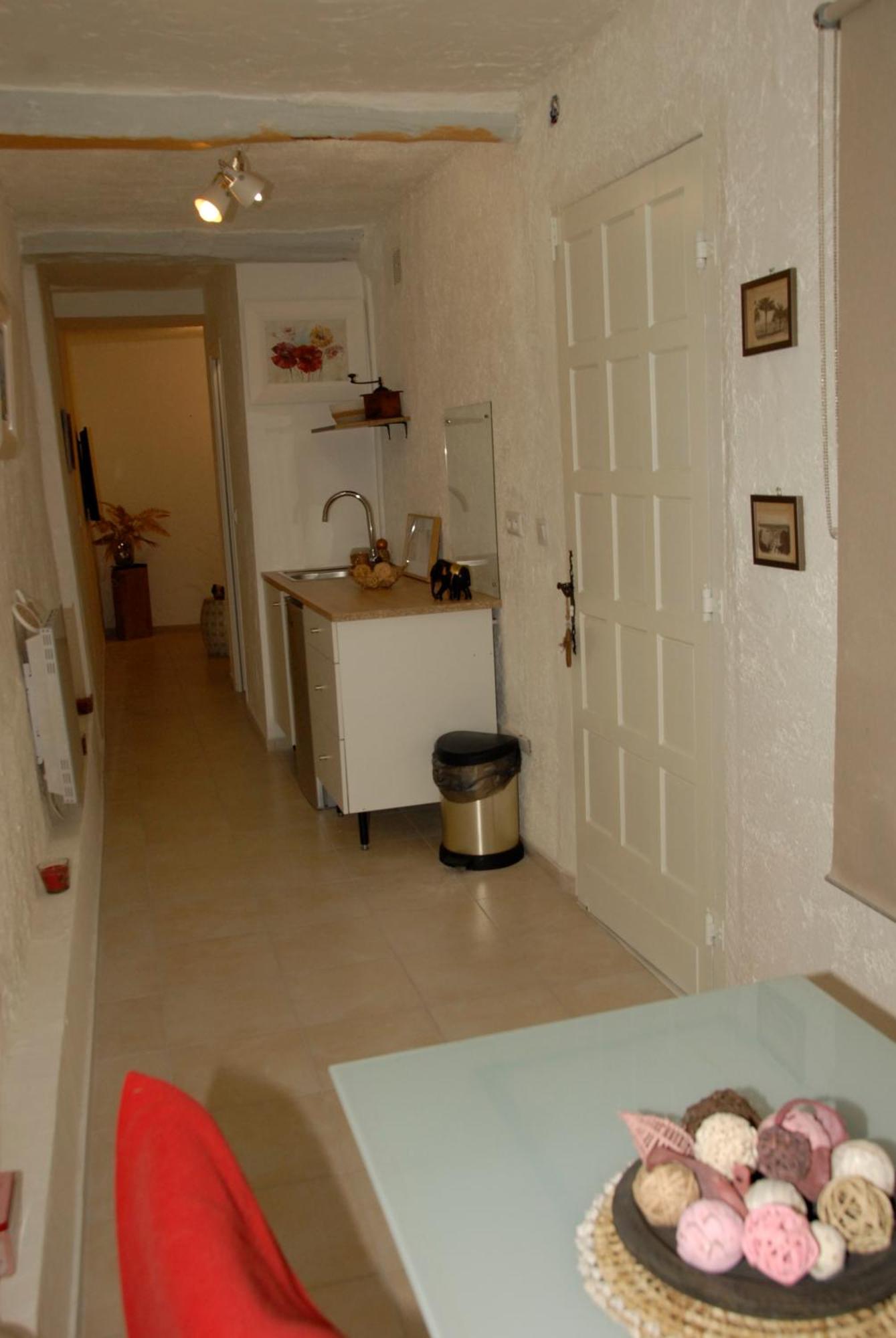 Joli Havre De Paix Apartment Vence Bagian luar foto