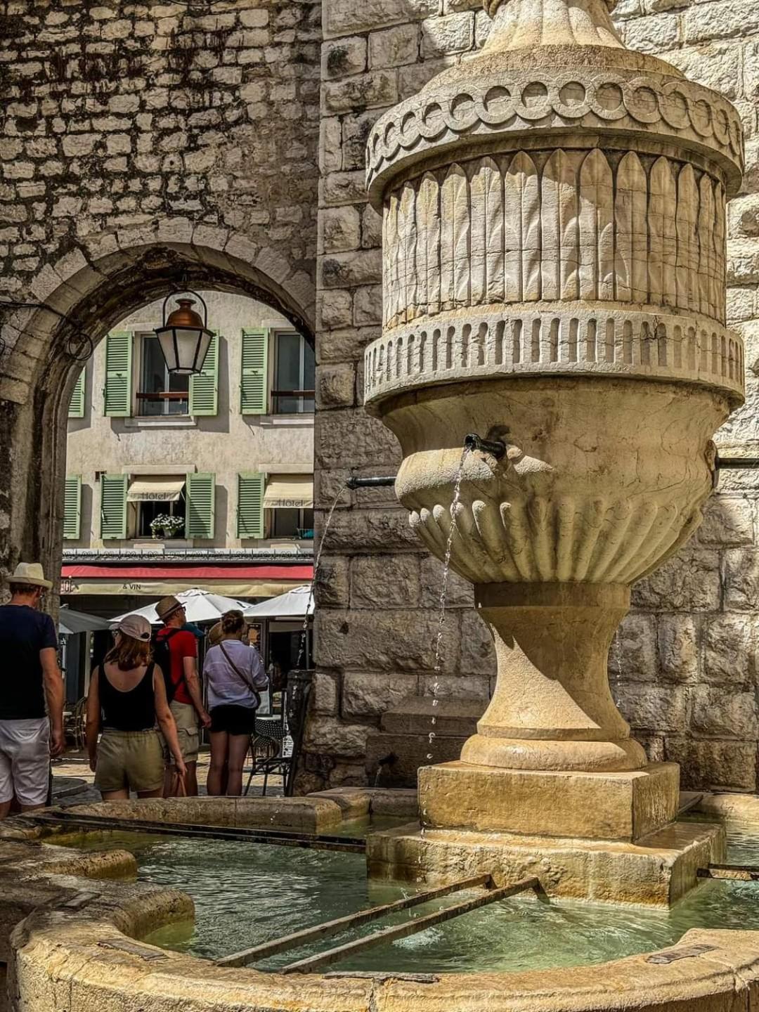 Joli Havre De Paix Apartment Vence Bagian luar foto